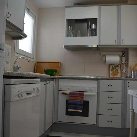Apartamento Miquel 1 en centro de Tossa de Mar y a 3 minutos de la playa Exterior foto