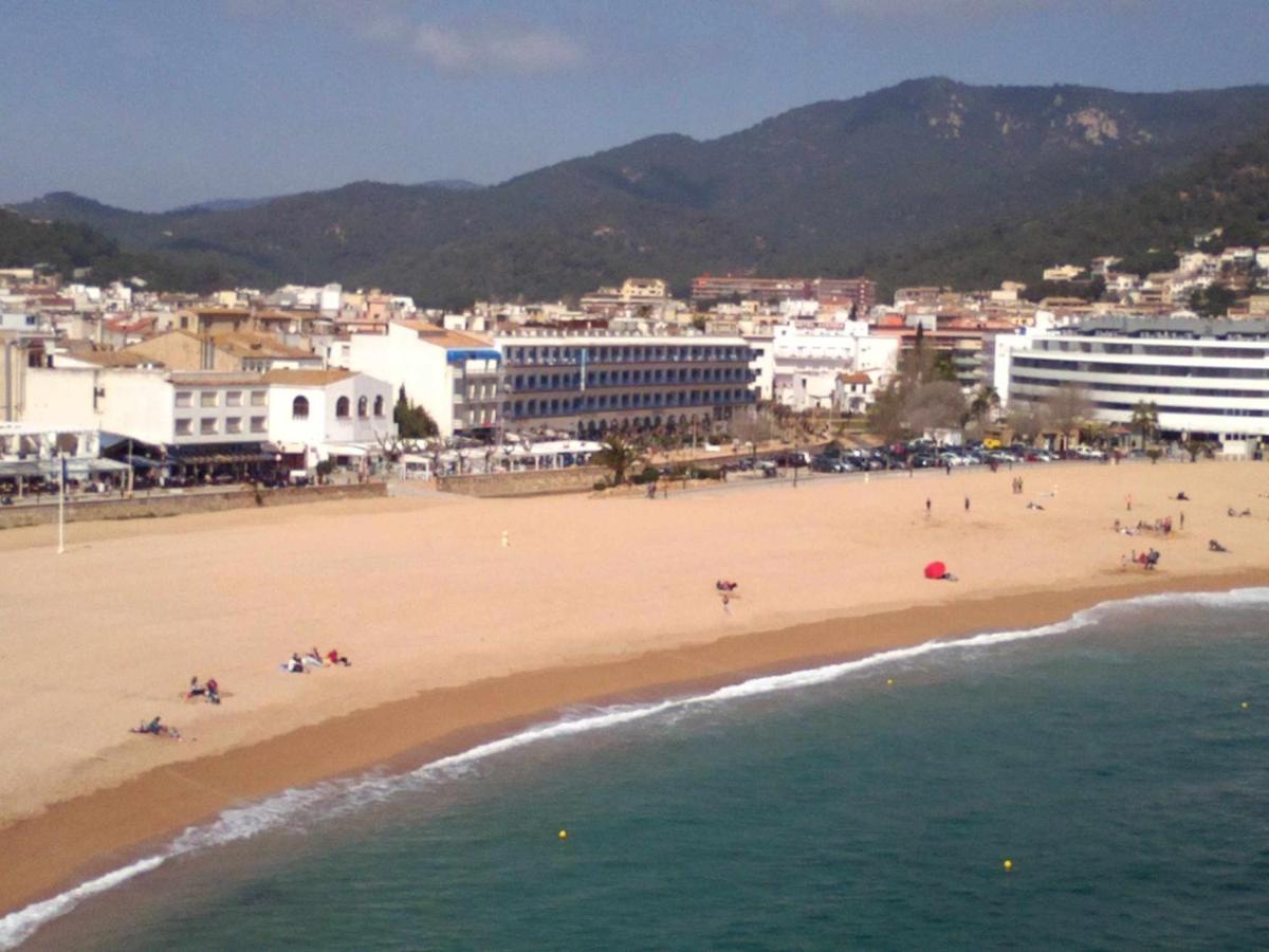 Apartamento Miquel 1 en centro de Tossa de Mar y a 3 minutos de la playa Exterior foto